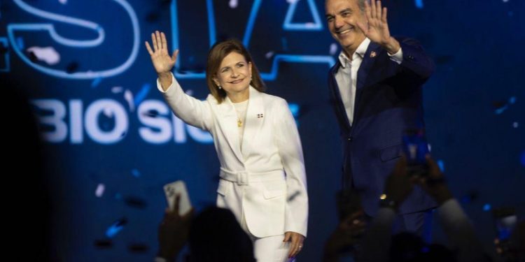 Esta es la agenda de Abinader y Raquel Peña este domingo