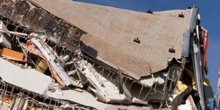 Se eleva a tres los fallecidos en derrumbe de edificio en La Romana