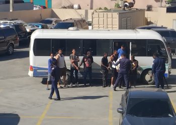 Fallas de seguridad son evidentes en traslado de presos