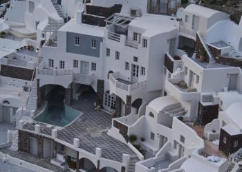 Expertos sobre temblores en Santorini: "Se está registrando una actividad sísmica un poco anómala"