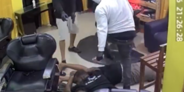 Policía dice propietario de barbería y amigos simularon ser víctimas de asalto