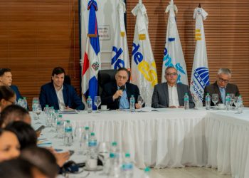 Gobierno suspende los apagones programados y EDE mejoran cobro