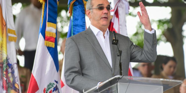 Presidente Abinader asegura que el país “está listo” ante crisis en Haití