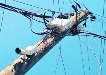 Narcos “vaquean” a policías en Ocoa mediante cámaras de seguridad en los postes de energía