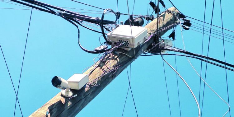 Narcos “vaquean” a policías en Ocoa mediante cámaras de seguridad en los postes de energía