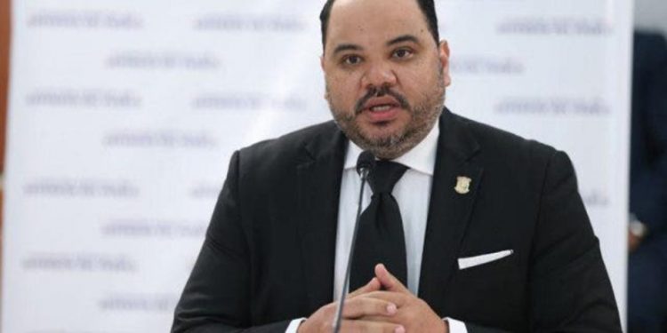 Pablo Ulloa: “Me esforzaré aún más por amor a los símbolos patrios”