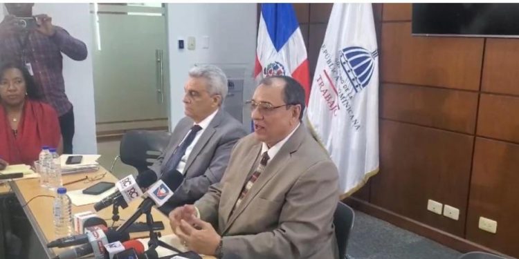 Empresarios proponen un 10% de aumento salarial al sector privado no sectorizado