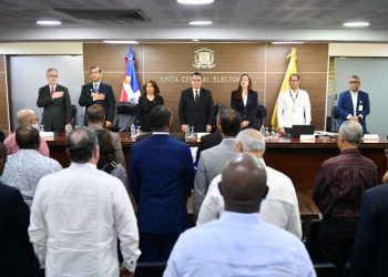 Nueve partidos rechazan ante JCE la sentencia del TC sobre candidaturas independientes