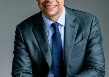 Roberto Ángel Salcedo es designado nuevo Ministro de Cultura