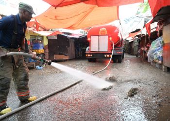 Alcaldía de Santiago realiza operativo de limpieza y reordenamiento en el Hospedaje Yaque