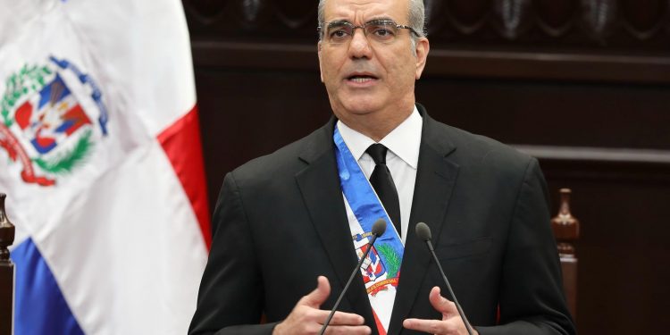 Abinader destaca el papel clave de INFOTEP en la reducción de la pobreza mediante la Formación Dual