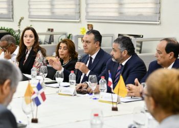 JCE presenta a Sociedad de Diarios proyecto de nueva Cédula de Identidad y Electoral