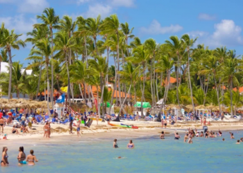 Más de 1,1 millones de turistas llegaron al país en enero