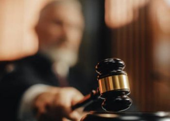 Tribunal condena a 7 y 3 años de prisión a dos acusados de cometer estafa por más de 283 millones