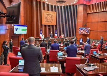 Senado termina diálogo para reforma laboral; reciben propuesta de cambios en cesantía