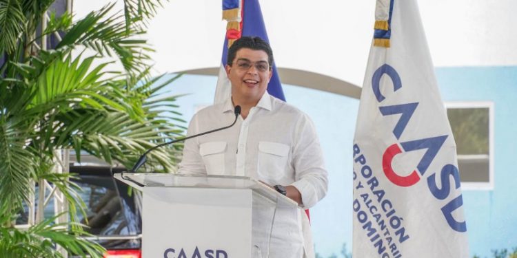 CAASD anuncia invertirá RD$100 millones a la mejoría del servicio de agua en los barrios
