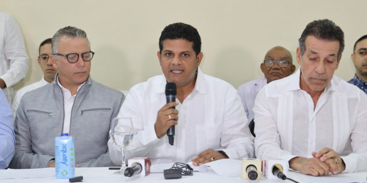 Arroceros niegan aumento de precio y garantizan abastecimiento