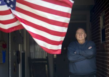 Trump planea despedir a 80,000 empleados de Asuntos de Veteranos