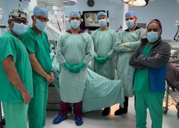 HOMS informa que realizó la primera gastrectomía total asistida por robot