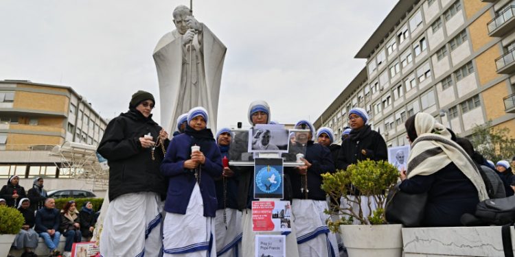Papa: El mundo está en manos de poderes malignos