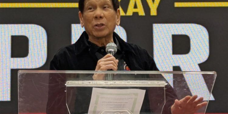 Rodrigo Duterte usó un escuadrón y su poder como presidente para matar, según la Corte Penal