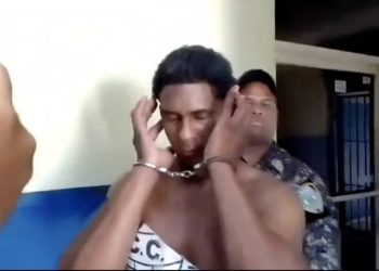 Hombre mata a su madre, su hija y agrede a pareja