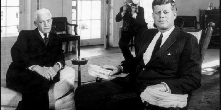 La CIA colocó equipos de vigilancia en la casa de Bosch