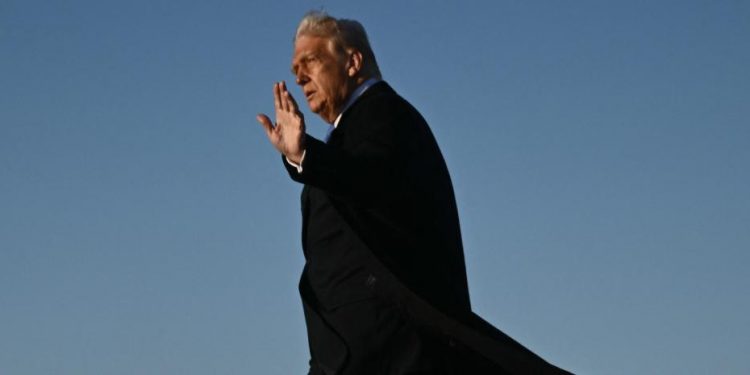 Donald Trump revoca el "parole" de 530,000 haitianos, cubanos, nicaragüenses y venezolanos