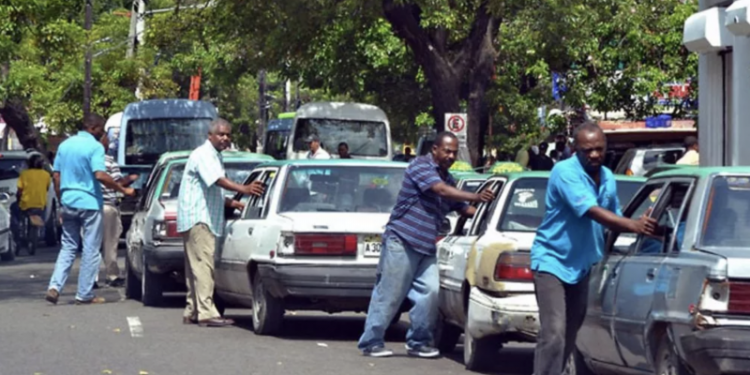 Gremios apoyan prueba antidoping a choferes del transporte público