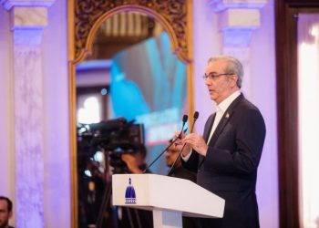 Abinader juzga “absurdas” declaraciones de Amnistía Internacional sobre políticas 'racistas' en RD