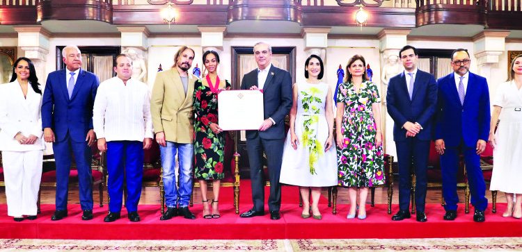 Zoe Saldaña: “El dominicano no es lo que dice, sino lo que hace”