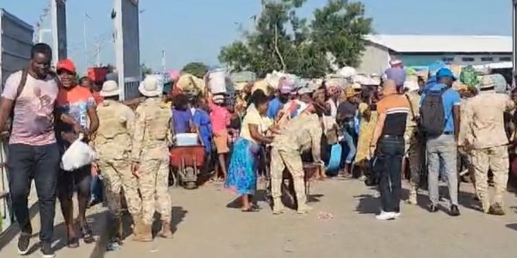 Dajabón: Intentan linchar ex senador haitiano André Michel