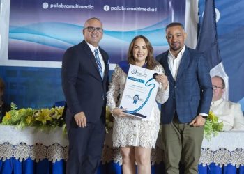 Palabra Multimedia celebra su XXVI entrega de certificados en Santiago.