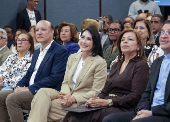 CONANI y primera dama lanzan iniciativa para erradicar trabajo y explotación infantil en Santiago