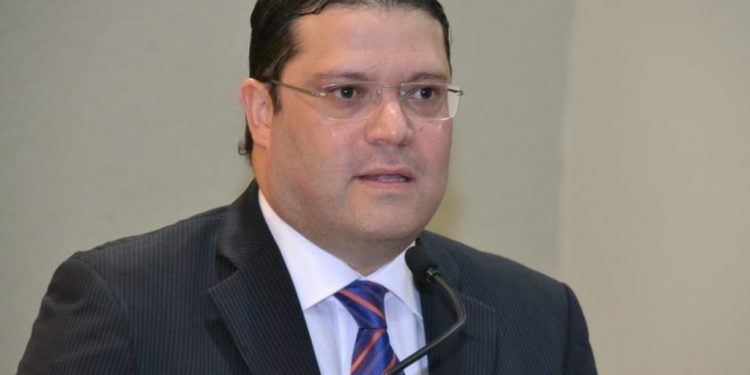 Yayo Sanz Lovatón afirma tiene aspiraciones presidenciales