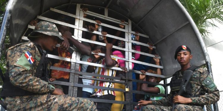 Deportaciones de haitianos en RD: cifras reales distan de las metas anunciadas