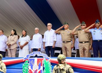 Abinader reestructura la jerarquía de alistados y suboficiales en Fuerzas Armadas