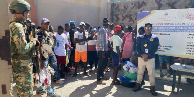 Migración detiene a 111 haitianos en operativos realizados en Friusa y Verón