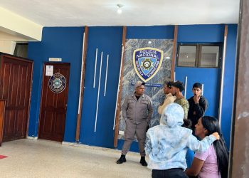 Recrean escena de desaparición de niño