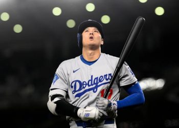 Shohei Ohtani se ausenta de juego de los Dodgers en espera de nacimiento de su primer hijo