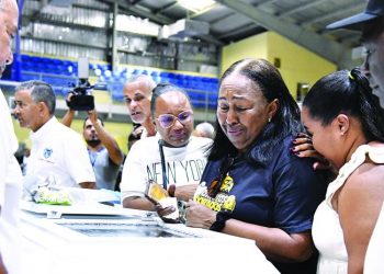 Dolorosa despedida! Exponen restos de haineros fallecidos en tragedia Jet Set