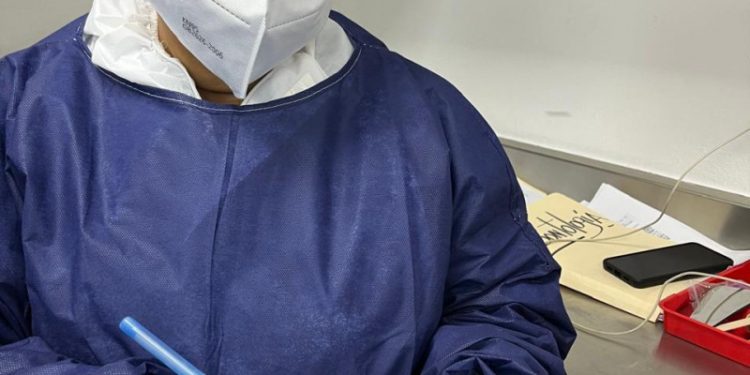 Bienva Gutiérrez: La odontóloga forense que salió del retiro para trabajar en identificación de víctimas de tragedia del Jet Set