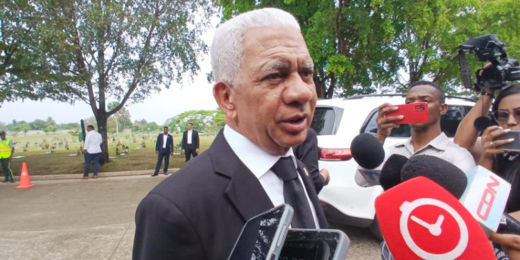 Presidente del Senado dice RD "lo ha hecho todo por Haití"; pide comprensión internacional