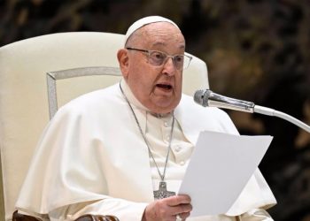 De "cónclave" a "fumata blanca": glosario de términos usados en una transición papal