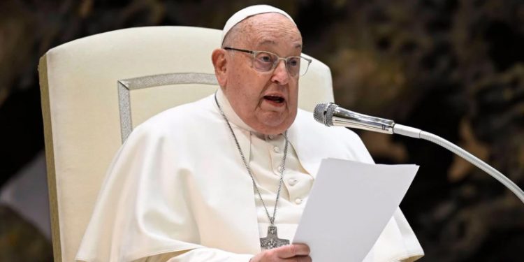 De "cónclave" a "fumata blanca": glosario de términos usados en una transición papal