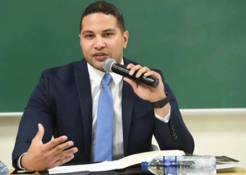 Francisco Franco Soto: De aspirar al Tribunal Constitucional a ser miembro de la Cámara de Cuentas