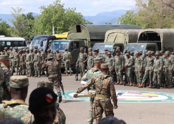 Por aire y tierra, convoy del Ejército llega a Dajabón para reforzar zona fronteriza