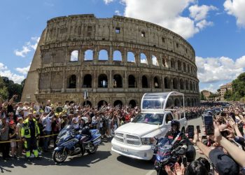 El papamóvil que trasladó el cuerpo de Francisco en su funeral fue un regalo de México