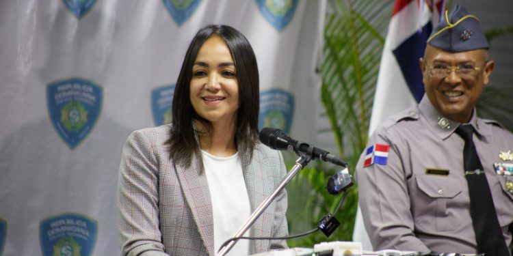 Faride alega confusión en palabras del director de la Policía: Barberías pueden operar sin horario