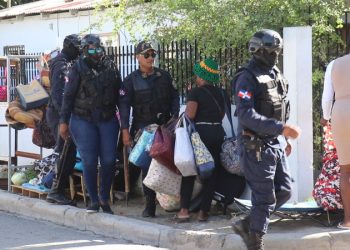 Alcaldía saca a comerciantes haitianos de las calles de Dajabón